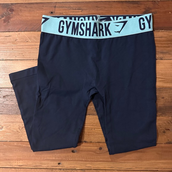 Gymshark Pants - Gym shark crop leggings